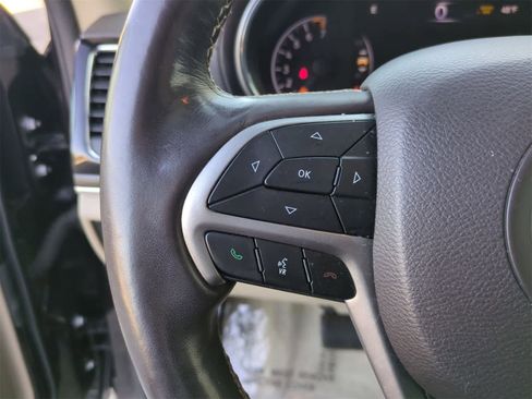 Used 2019 Jeep Grand Cherokee Overland image 24