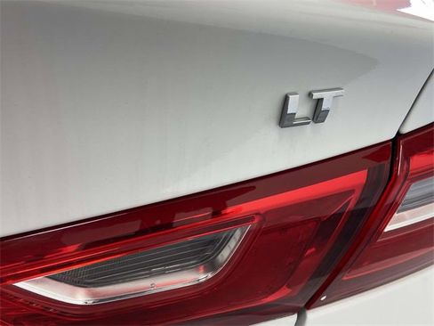 Used 2024 Chevrolet Malibu LT image 11