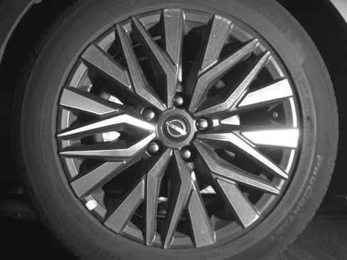 Used 2025 Nissan Altima 2.5 SV image 12