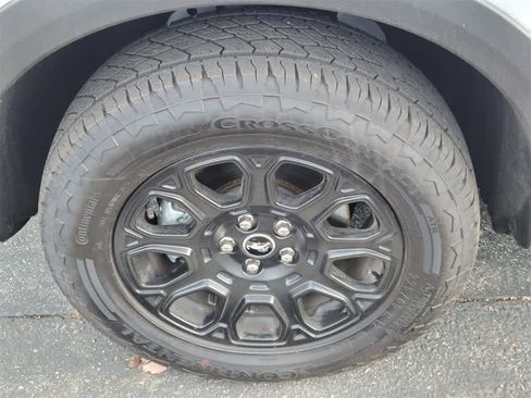 Used 2025 Ford Bronco Sport Badlands image 2