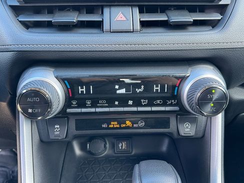 Used 2024 Toyota RAV4 XLE image 22