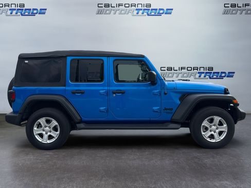 Used 2021 Jeep Wrangler Unlimited Sport image 4