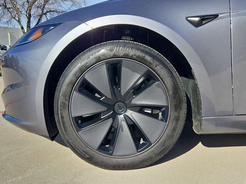 Used 2025 Tesla Model 3 Long Range image 12