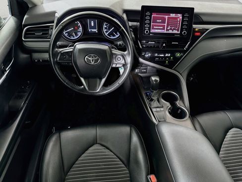 Used 2023 Toyota Camry SE FWD image 17