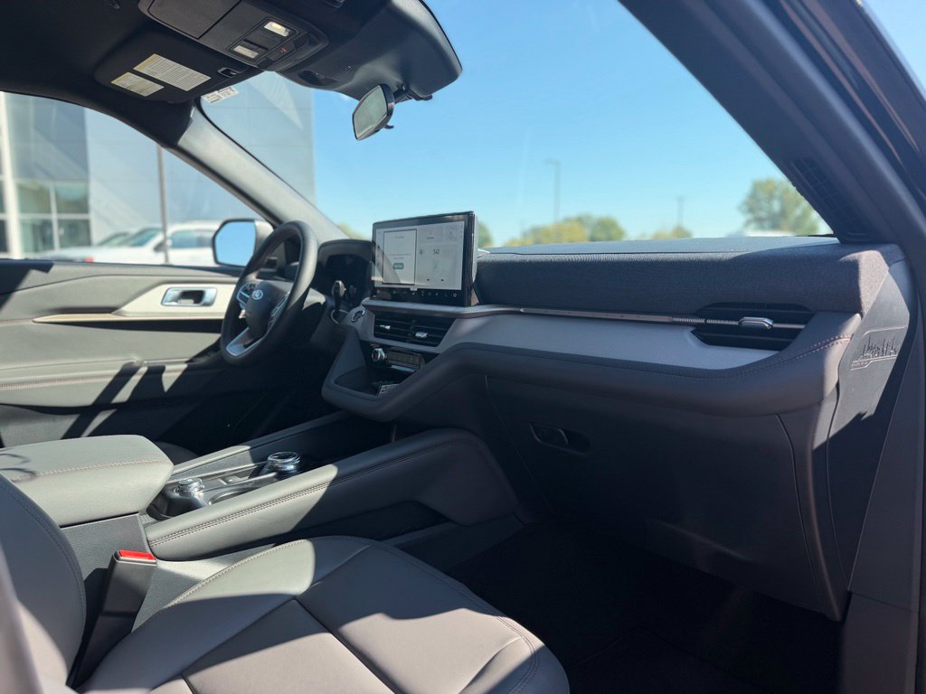 New 2027 Ford Explorer Active w/ Active Comfort Package AWD/4WD image 9