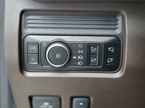 Used 2025 Ford F250 King Ranch AWD/4WD image 24