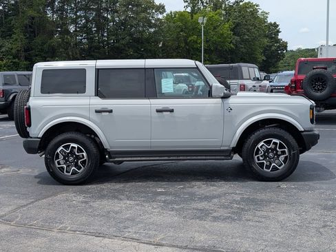 New 2026 Ford Bronco Outer Banks AWD/4WD image 3
