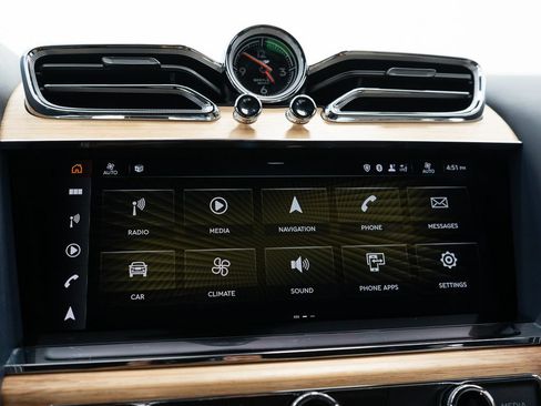 Certified 2023 Bentley Bentayga AWD/4WD image 39