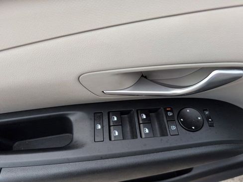 Used 2025 Hyundai Tucson SEL FWD image 13