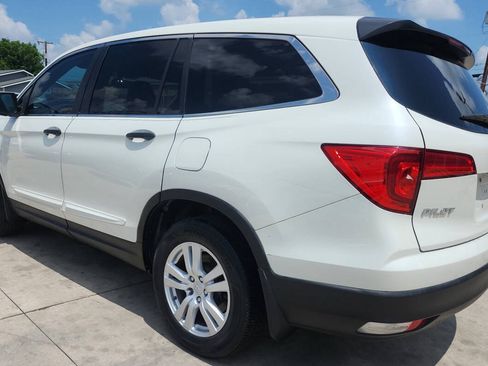 Used 2016 Honda Pilot LX image 4
