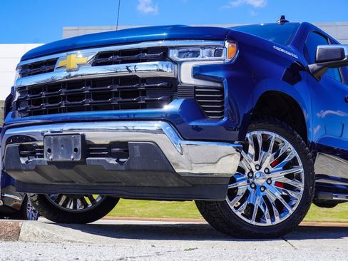Used 2023 Chevrolet Silverado 1500 LT image 2