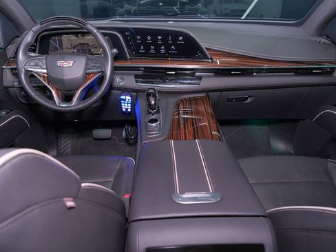 Used 2024 Cadillac Escalade ESV Premium Luxury RWD image 65
