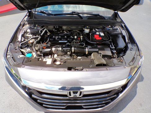 Used 2018 Honda Accord EX image 23