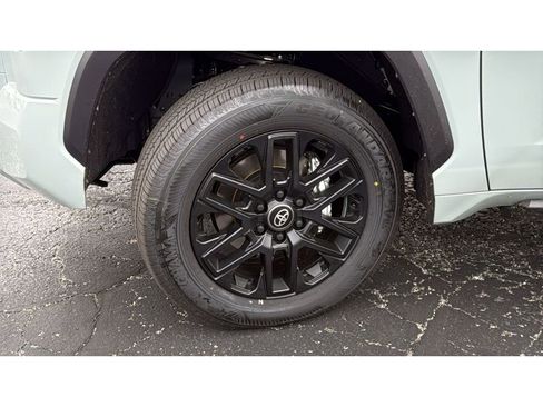 New 2026 Toyota Tundra Limited AWD/4WD image 10