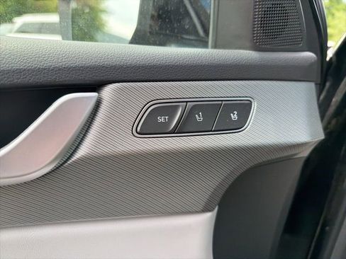 Used 2025 Hyundai Palisade SEL FWD image 13
