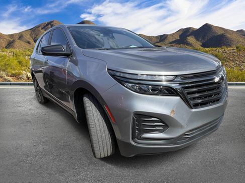 Used 2024 Chevrolet Equinox LS w/ Sport Edition FWD image 3