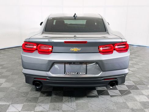Used 2020 Chevrolet Camaro LT RWD image 4