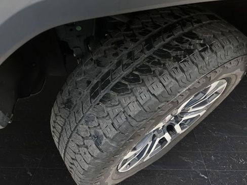 Used 2023 GMC Canyon AT4 image 38