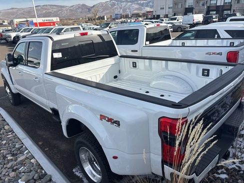 New 2026 Ford F450 Platinum w/ FX4 Off-Road Package image 3