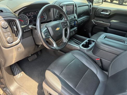 Used 2021 Chevrolet Silverado 1500 LTZ w/ LTZ Premium Package AWD/4WD image 11
