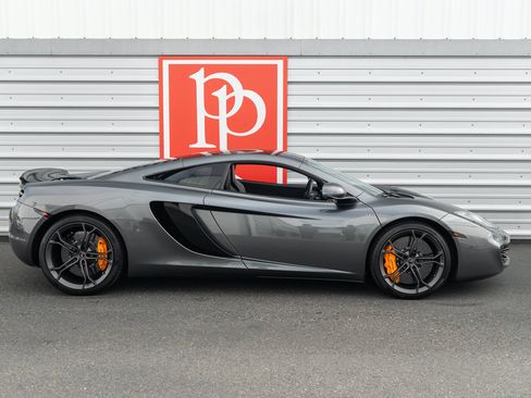 Used 2012 McLaren MP4-12C Coupe RWD image 36