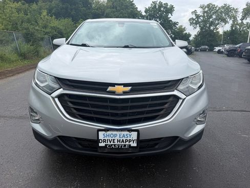 Used 2019 Chevrolet Equinox LT FWD image 2