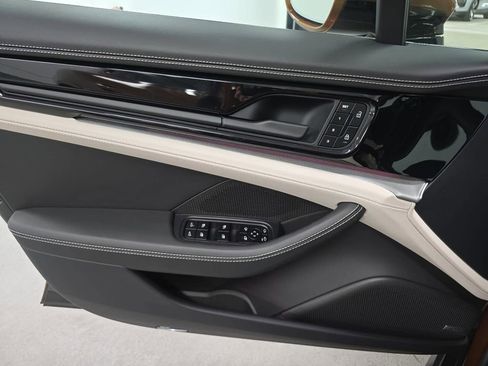 Certified 2024 Porsche Panamera 4 AWD/4WD image 22