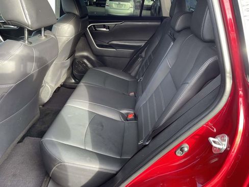 Used 2023 Toyota RAV4 XLE Premium image 23