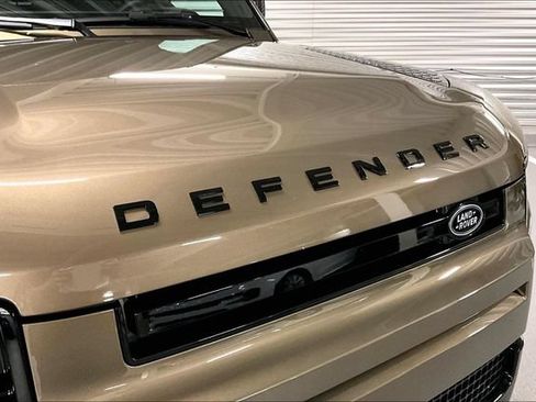 Certified 2026 Land Rover Defender 130 S AWD/4WD image 31