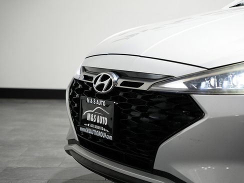 Used 2019 Hyundai Elantra Sport w/ Cargo Package image 5