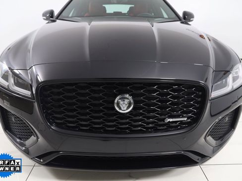 Used 2024 Jaguar XF R-Dynamic SE image 47