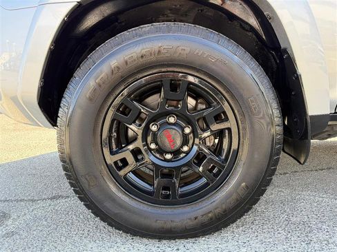 Used 2016 Toyota 4Runner SR5 RWD image 15