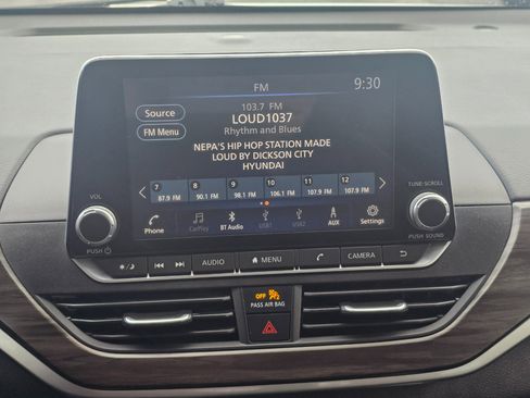 Used 2023 Nissan Altima 2.5 SV image 9