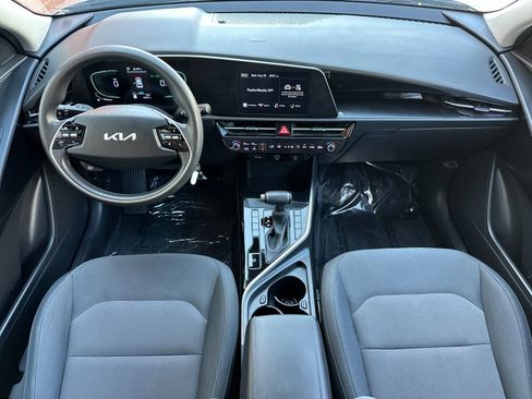 Certified 2023 Kia Niro LX FWD image 17