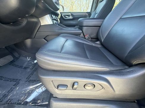 Used 2023 Chevrolet Tahoe LT w/ LT Signature Package image 12