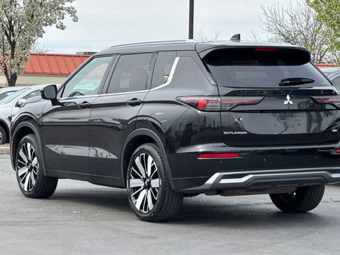 Used 2025 Mitsubishi Outlander SEL image 6