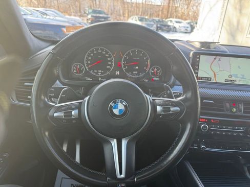 Used 2018 BMW X6 M image 41