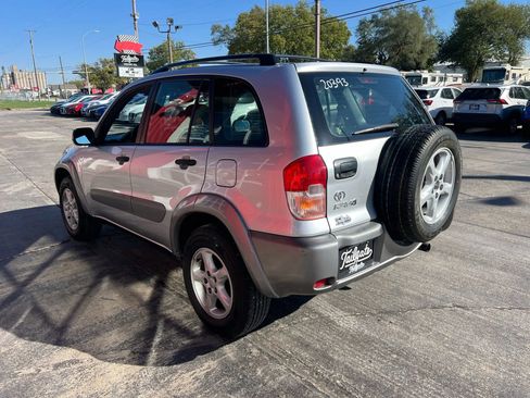 Used 2002 Toyota RAV4 4WD image 5