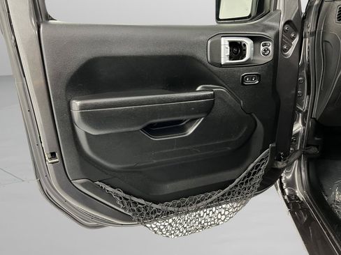 Used 2021 Jeep Wrangler Unlimited Rubicon AWD/4WD image 15