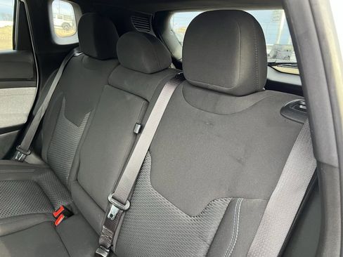 Used 2023 Jeep Compass Sport image 17