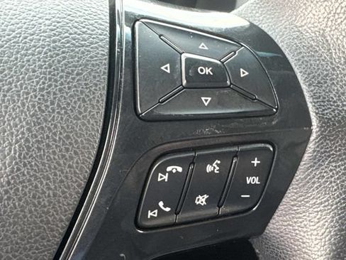 Used 2016 Ford Explorer XLT w/ Equipment Group 202A FWD image 28