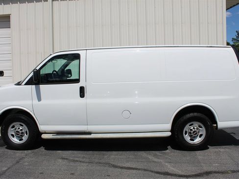 Used 2014 GMC Savana 2500 RWD image 5