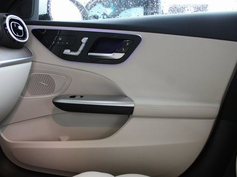 New 2025 Mercedes-Benz C 300 4MATIC Sedan image 30