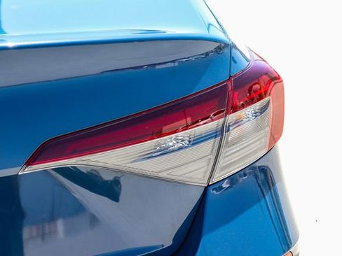 Certified 2025 Honda Civic LX image 9