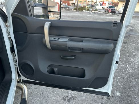 Used 2009 Chevrolet Silverado 2500 LT w/ Suspension Package, Off-Road image 41