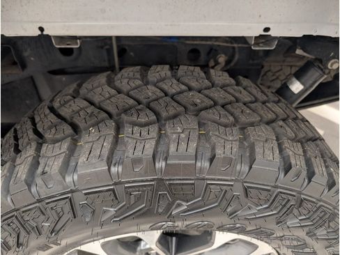 Used 2021 Ford F150 Lariat w/ Equipment Group 502A High AWD/4WD image 17