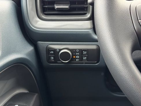 New 2025 Ford Maverick XL w/ Equipment Group 101A image 29