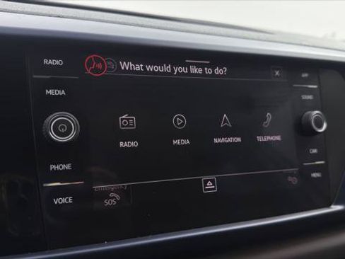 Used 2022 Volkswagen Taos SE FWD image 32