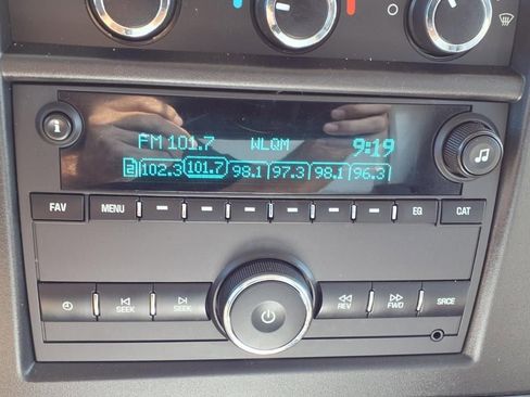 Used 2020 Chevrolet Express 3500 w/ Driver Convenience Package image 14