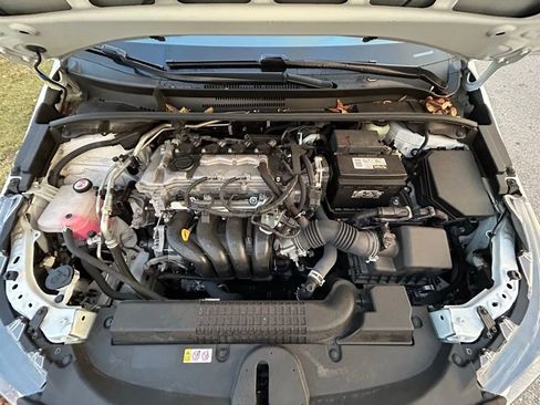 Certified 2022 Toyota Corolla LE image 11
